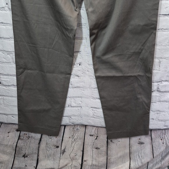 GAP CLASSIC STRAIGHT FIT KHAKIS CHINO MEN SIZE 36X36 Gray NWT - Picture 7 of 13